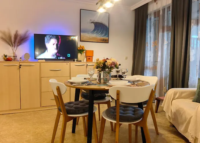 влас комплекс амфора , студио 704 Apartment *