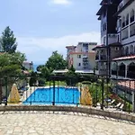 влас комплекс амфора , студио 704 圣弗拉斯