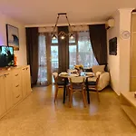 влас комплекс амфора , студио 704 公寓