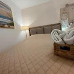 公寓 влас комплекс амфора , студио 704 *