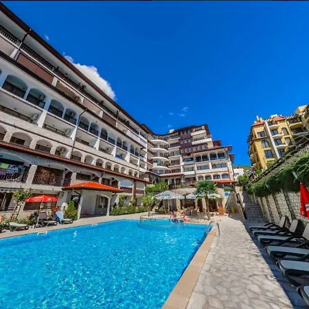 Apartment влас комплекс амфора , студио 704