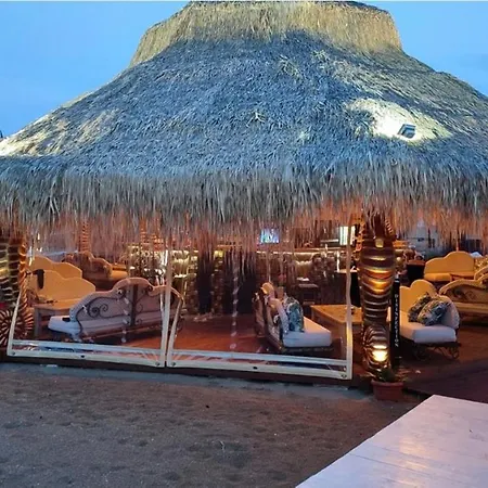 влас комплекс амфора , студио 704 Apartment