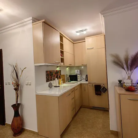 Apartment влас комплекс амфора , студио 704