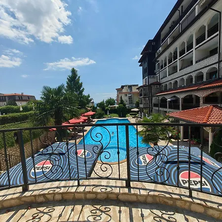 Apartment влас комплекс амфора , студио 704